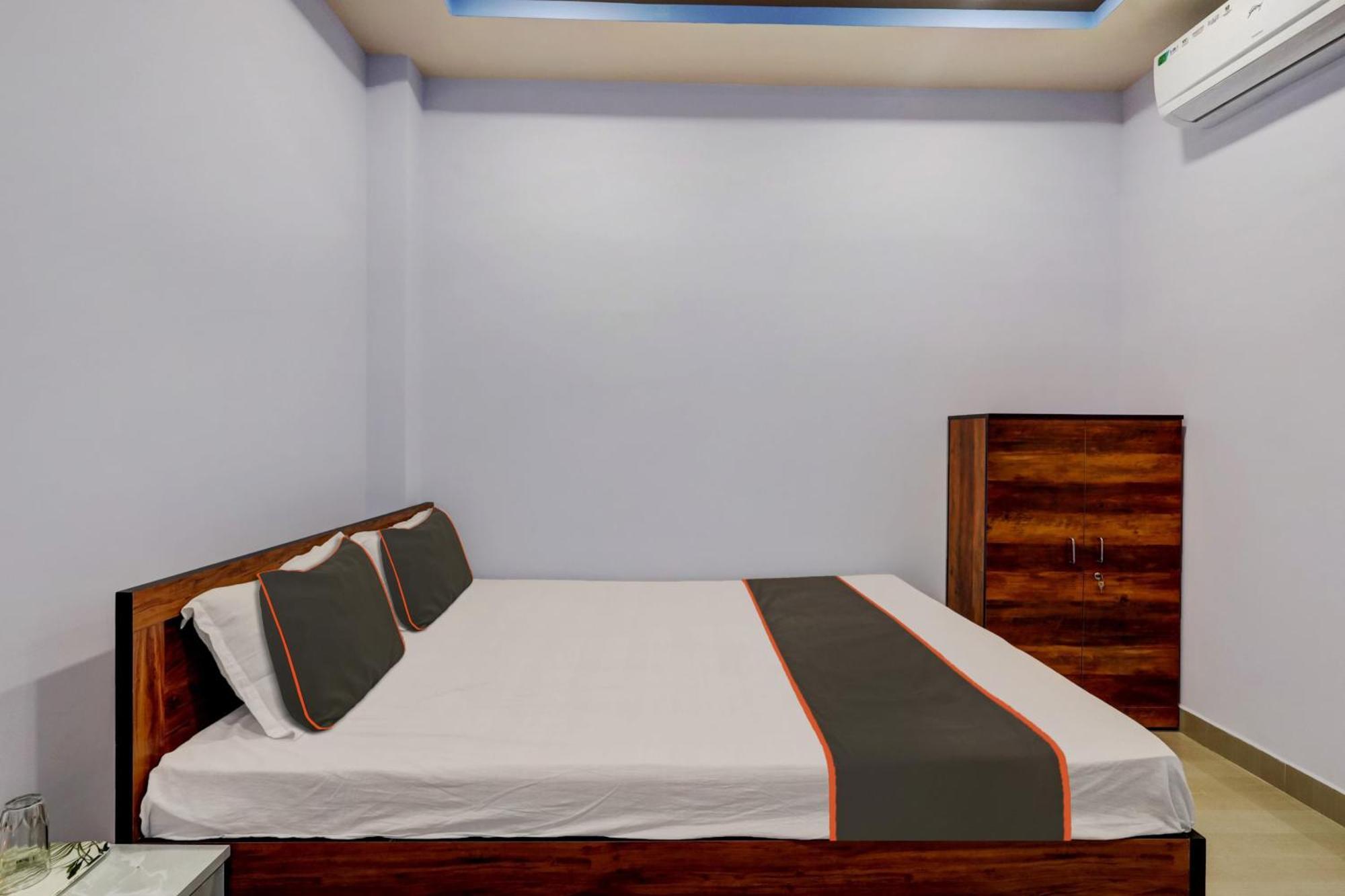 גווהטי Collection O Ashirbad Lodge מראה חיצוני תמונה