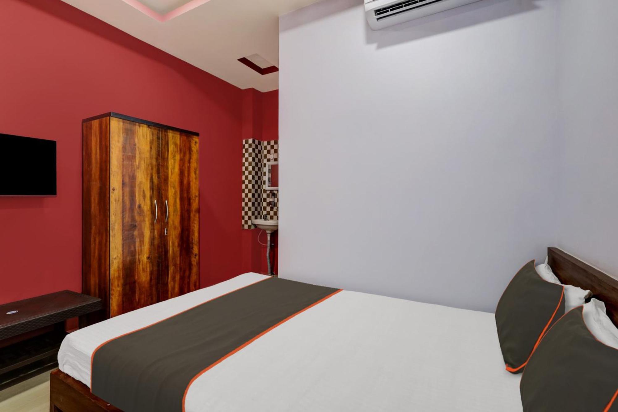 גווהטי Collection O Ashirbad Lodge מראה חיצוני תמונה