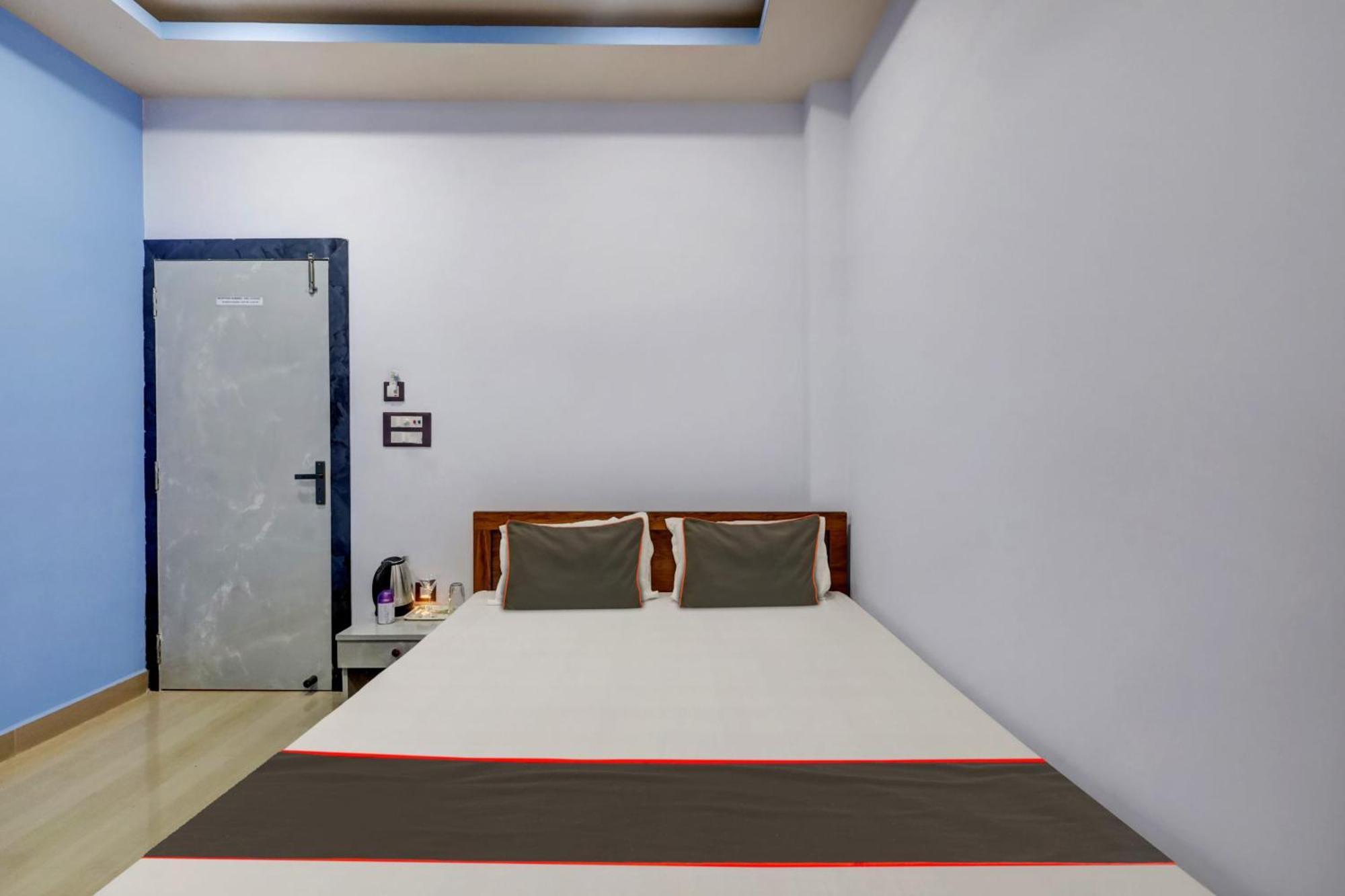 גווהטי Collection O Ashirbad Lodge מראה חיצוני תמונה