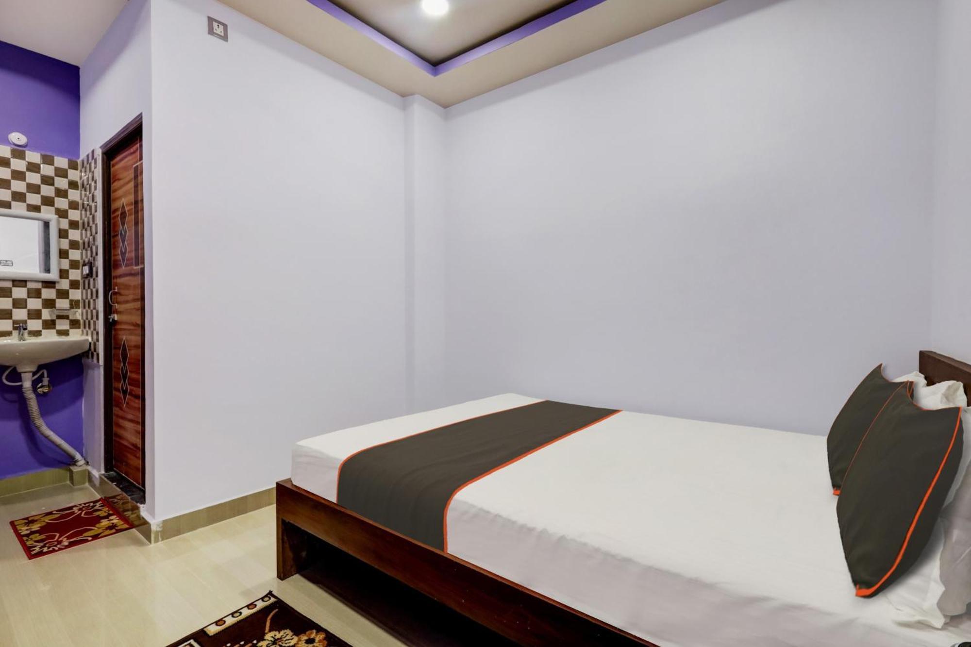 גווהטי Collection O Ashirbad Lodge מראה חיצוני תמונה